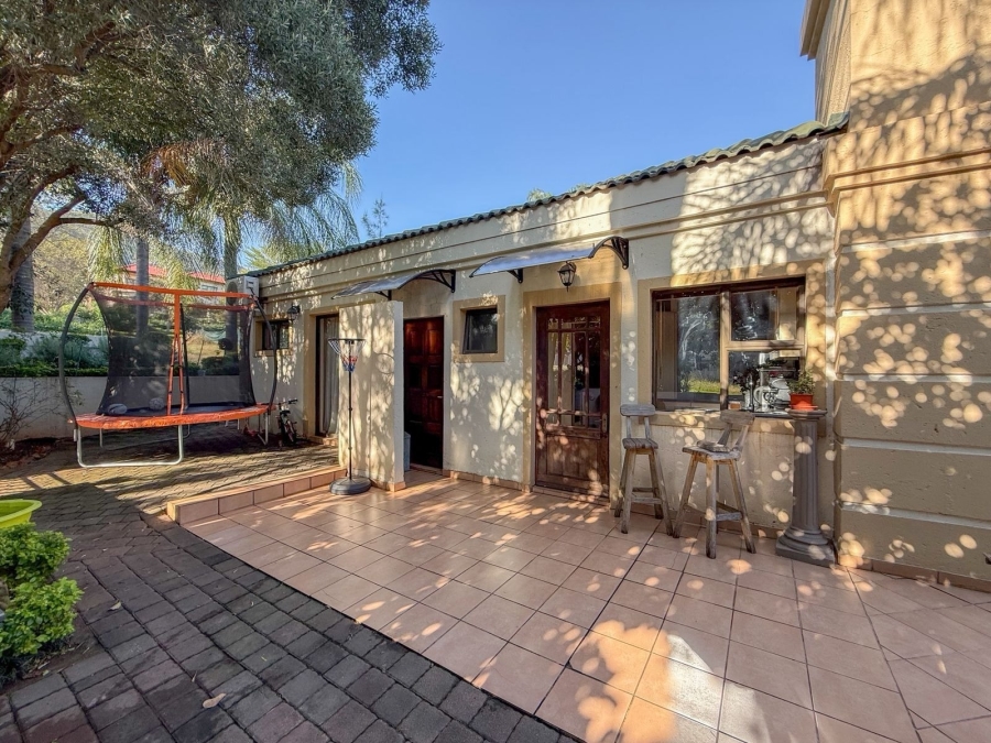 3 Bedroom Property for Sale in Kosmos Ridge North West